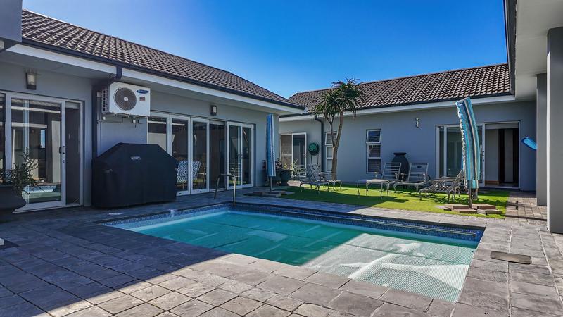 4 Bedroom Property for Sale in Pinnacle Point Golf Estate Western Cape